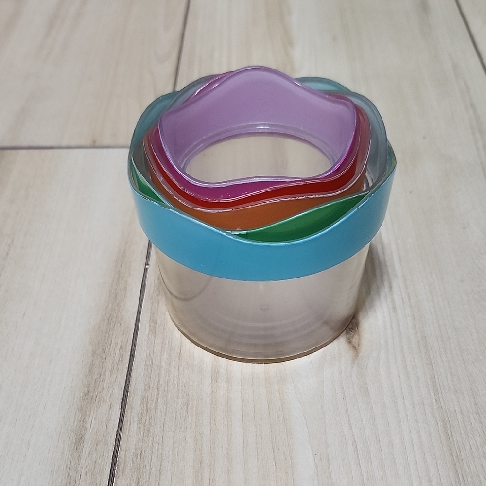 Lovevery Nesting Stackimg  Drip Drop Cups